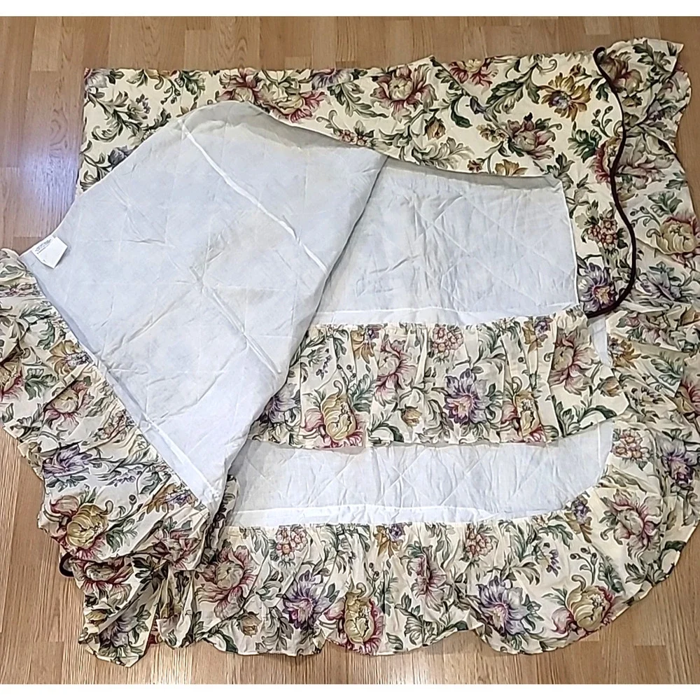 Vtg Cottage Core‎ Full Size Floral Ruffled Bedspread w/Ivory Flower Sheet Set